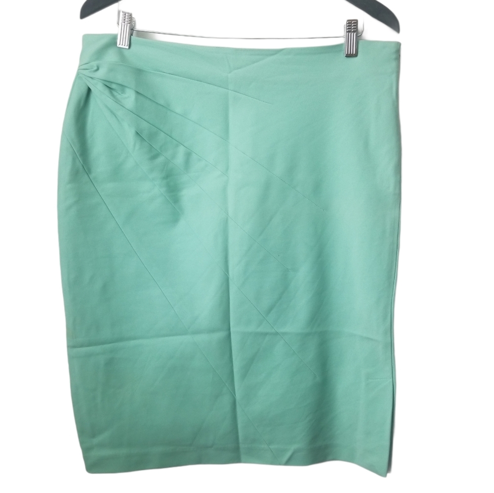Lapis women's green pencil skirt ruched detail